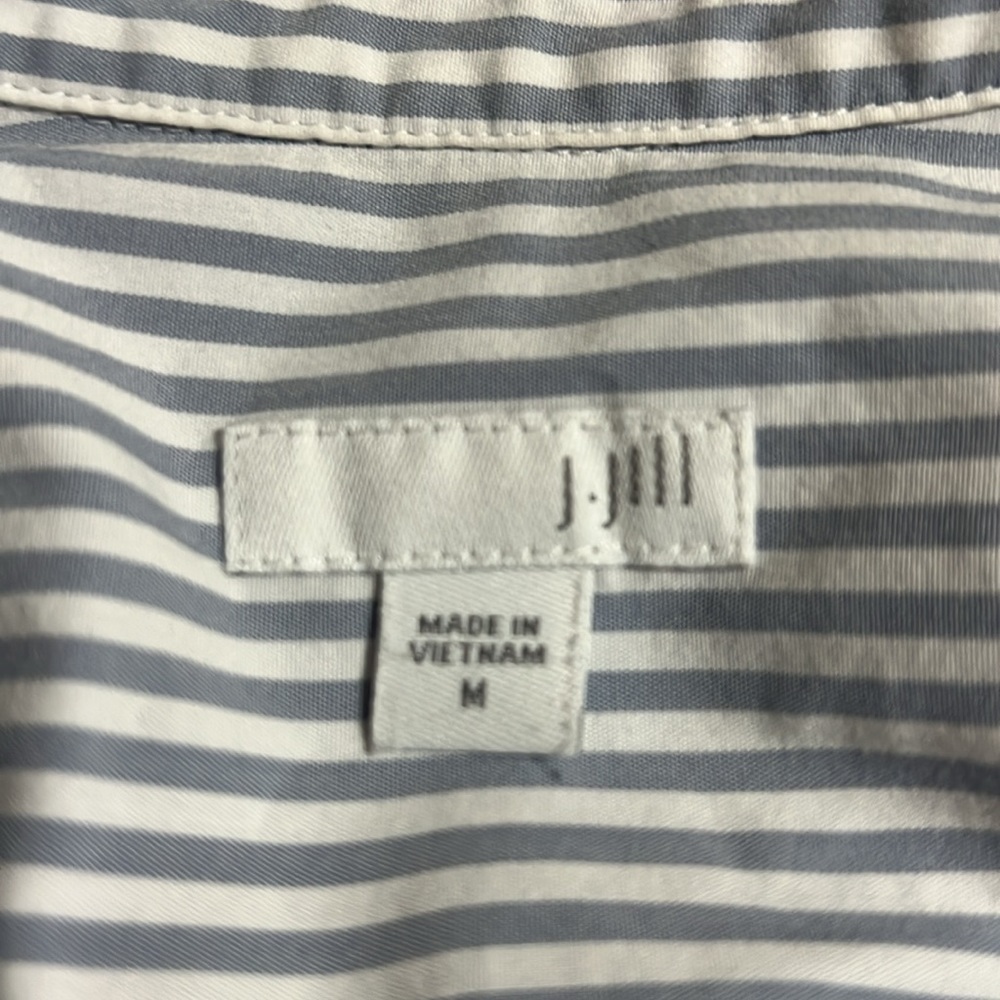 J.JILL classic button up tunic. Gray /white stripe. Size medium. - Picture 3 of 9
